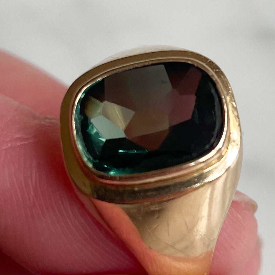 Vintage 1960’s 18k Yellow Gold and Tourmaline Ring UK Size V USA Size 10 3/4 18ct