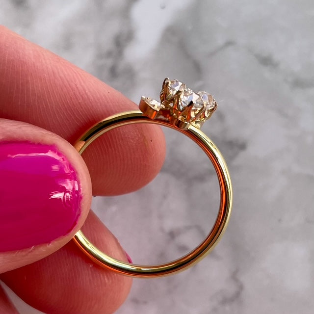 Victorian Old Cushion Cut Diamond Clover and 18k Gold Antique Ring for Good Luck - Spanish C. 1900