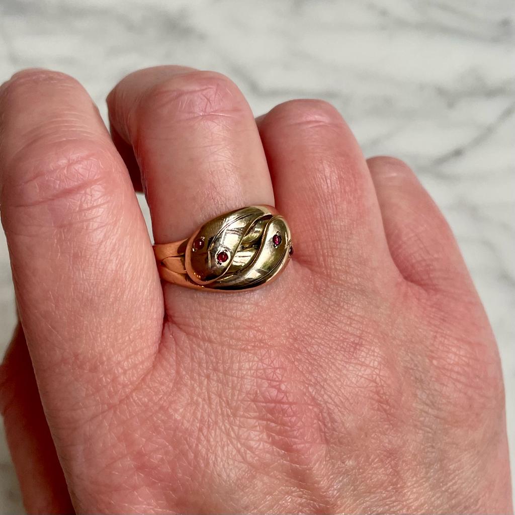 Antique Victorian 18ct Gold Double Snake Ring with Ruby Eyes 7.7g size UK U1/2 - US 10.25
