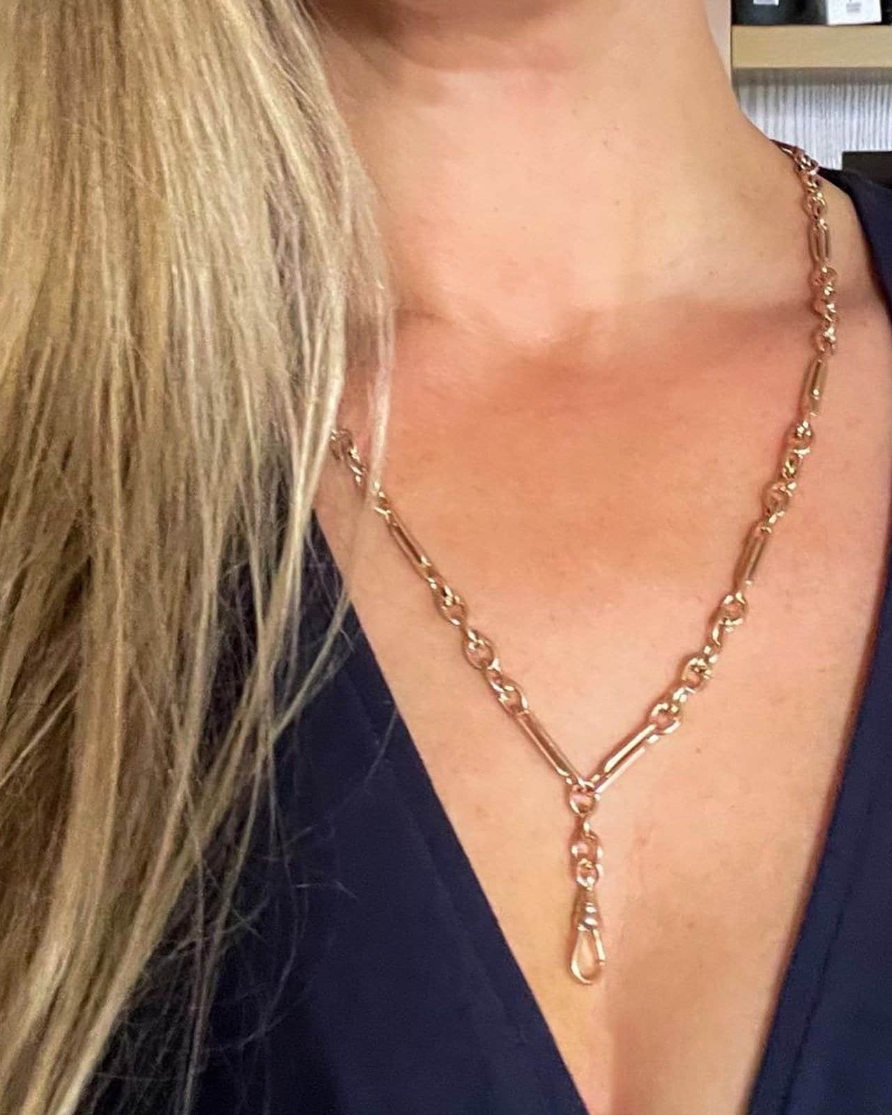 Beautiful Antique 9k Gold Chain with Clip