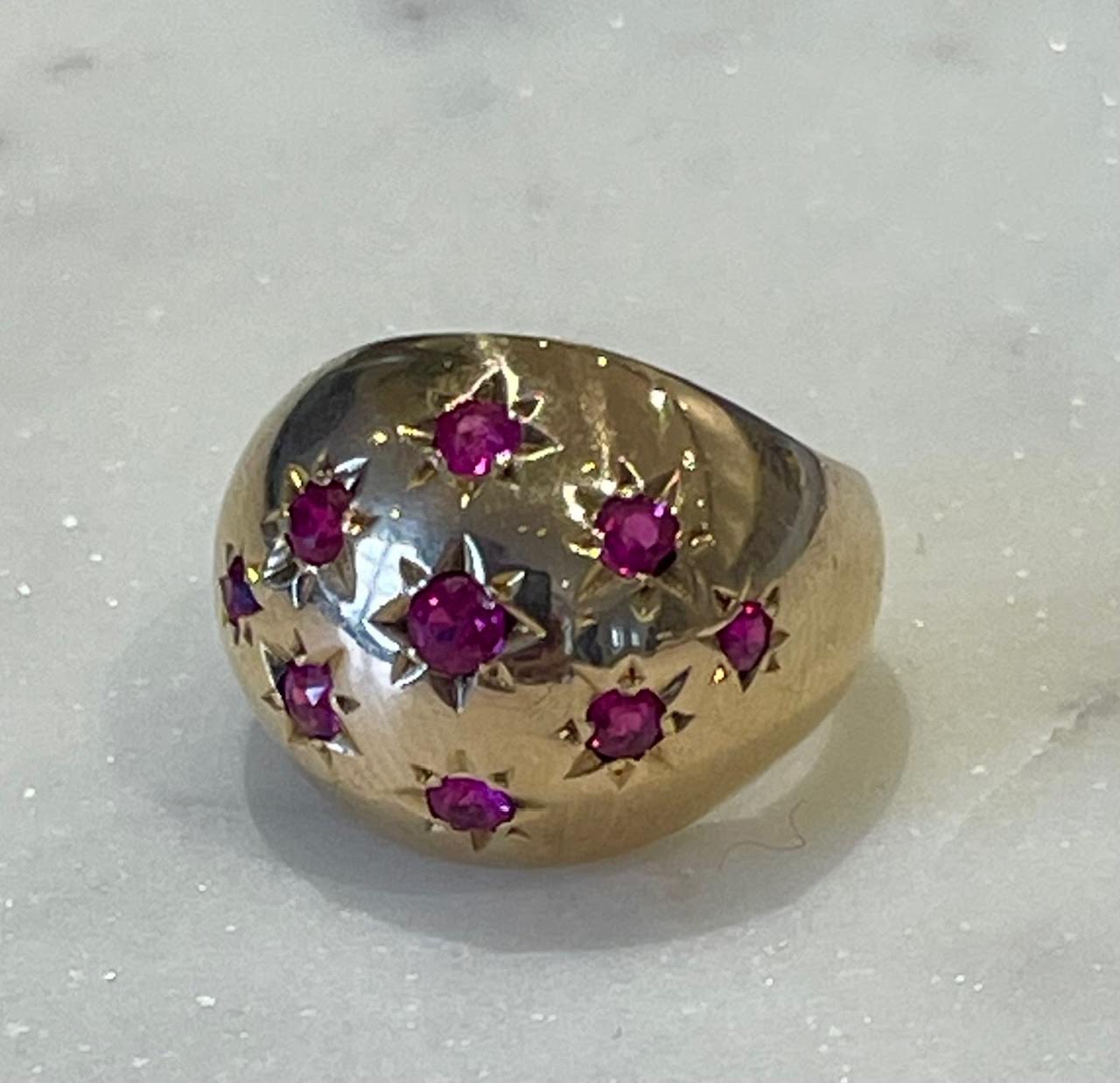 Gorgeous 18k Gold and Ruby 1940's Bombé Ring size M UK/ USA 6 1/2