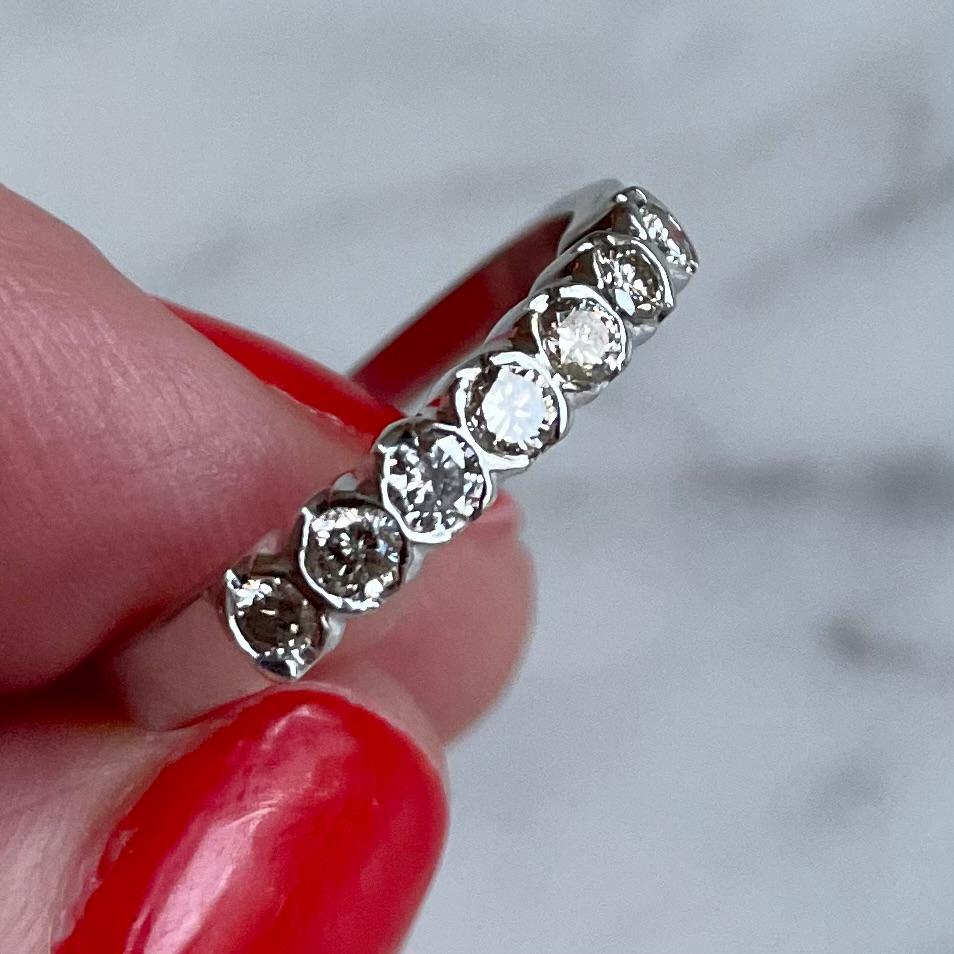 18k White Gold and Diamond Ring (1.21 ct) size P UK/ USA 7.5