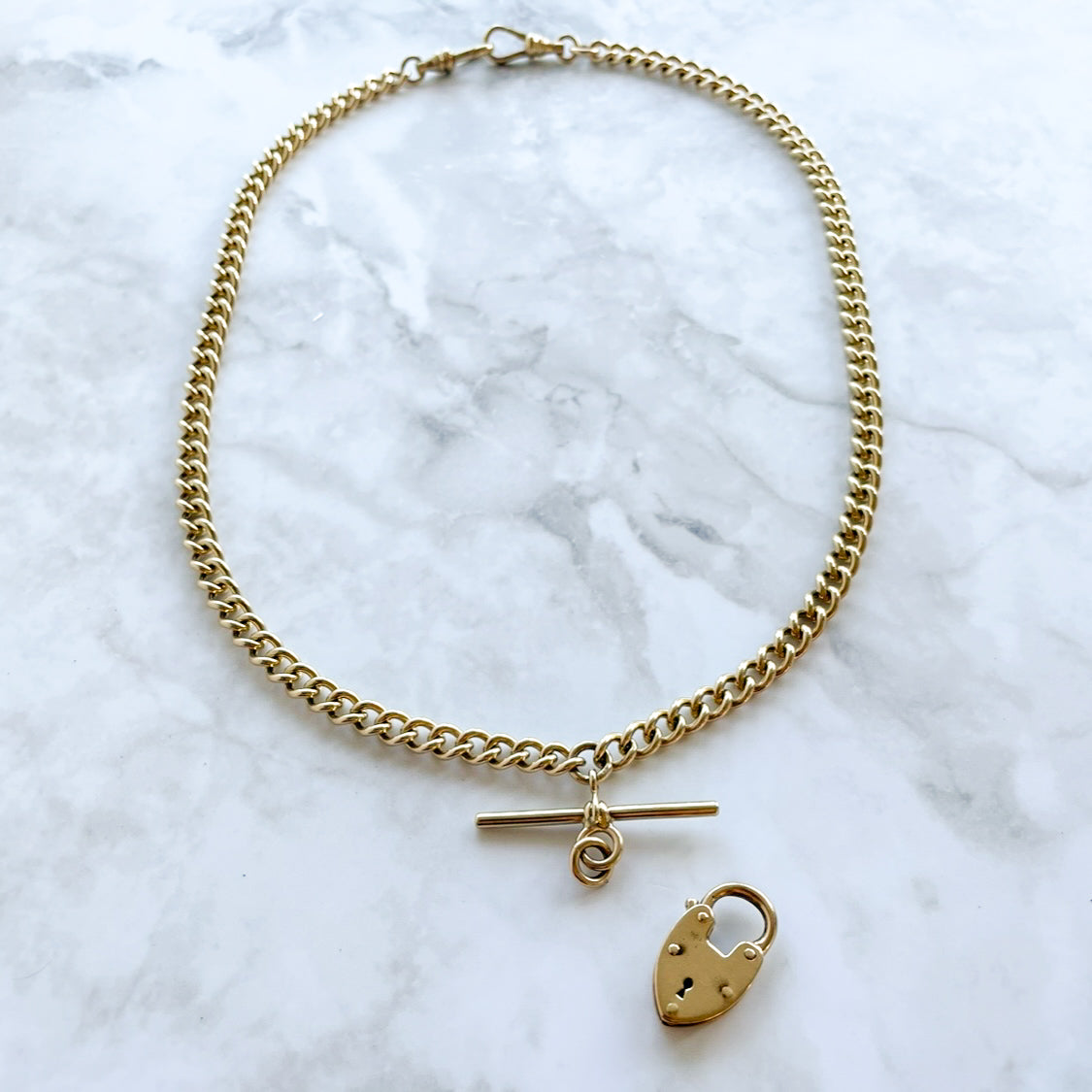 9k Gold Antique T-Bar & Padlock Albert Chain Necklace